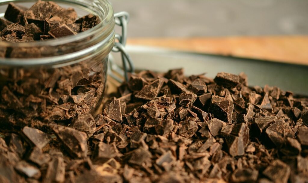 chocolates, shaving, chopped chocolate, ingredient, cut, chocolate pieces, food, sweet, bittersweet, close up, chocolates, chocolates, chocolates, chocolates, chocolates, food, food, sweet